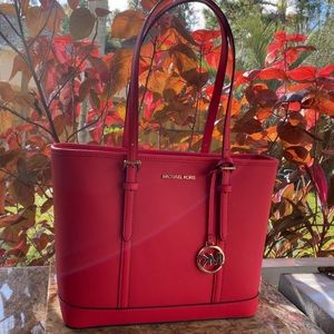 CORAL MICHAEL KORS TOTE BAG